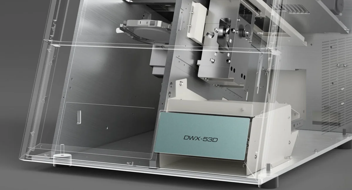Рабочая зона станка DWX-53D с прозрачной дверцей